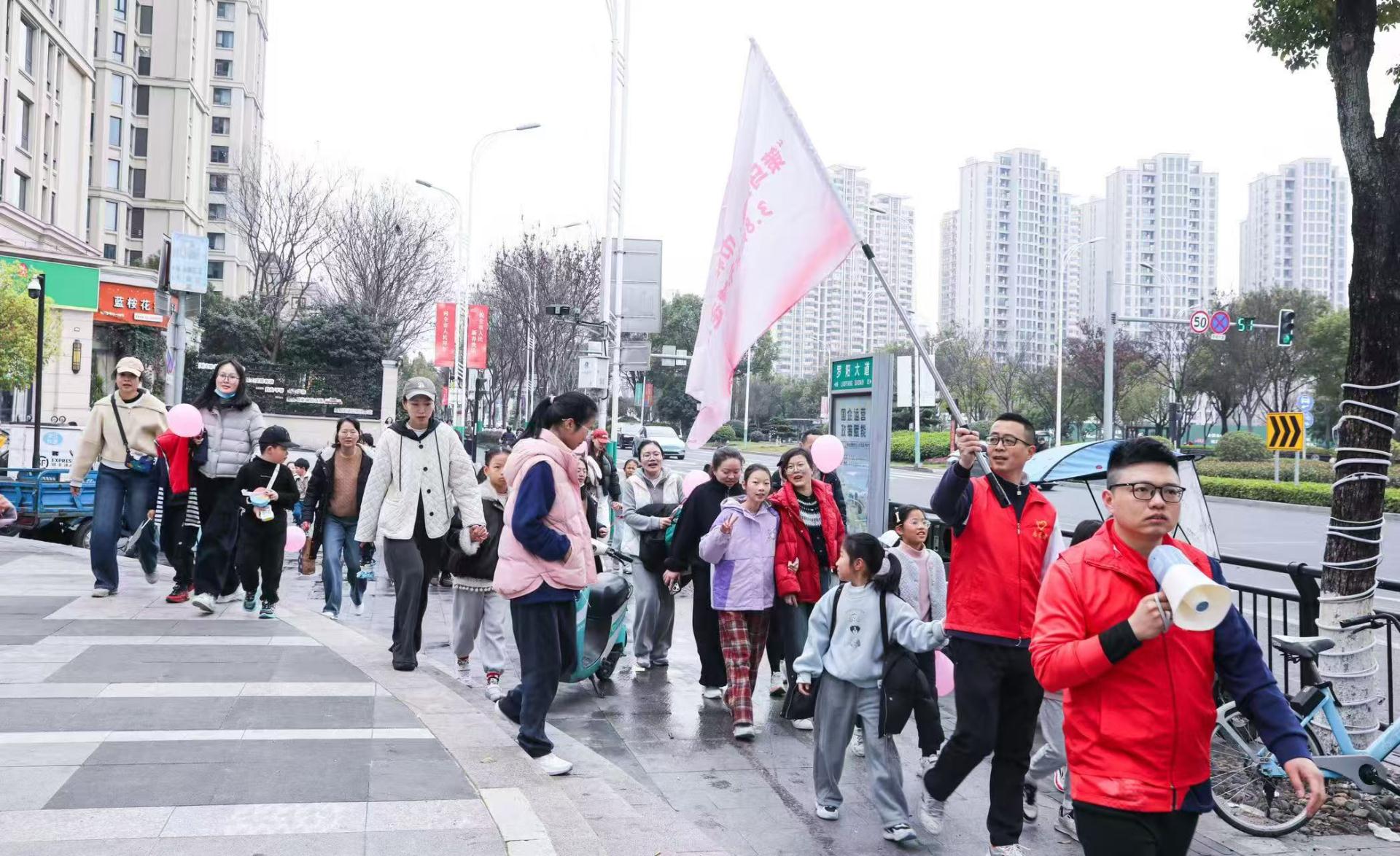 4d6c40a77db5b507242519e6fcc12a82_